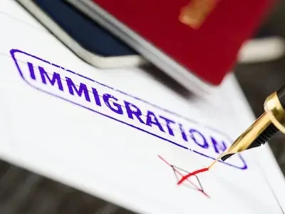 Emergency Advice Immigration Image